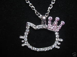 Zilverkleurige ketting met grote strass hanger
