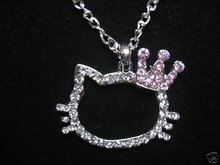 Zilverkleurige ketting met grote strass hanger