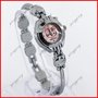 Mooi-Hello-Kitty-horloge-met-hartbedel